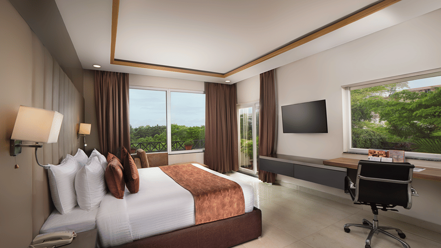 suite bedroom