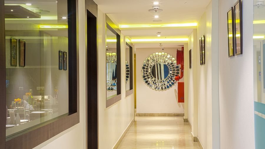 Onyx Lobby 19