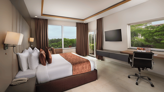 suite bedroom