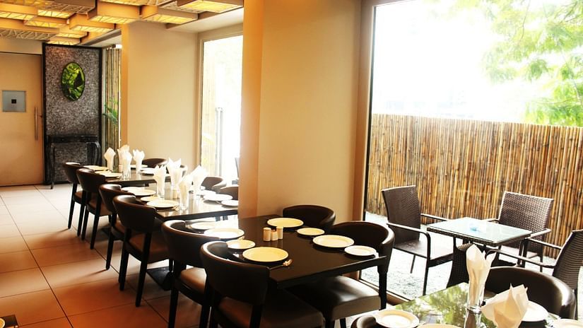 Cocoon Restaurant in Andheri East , Dragonfly Hotel, Hotel in Andheri