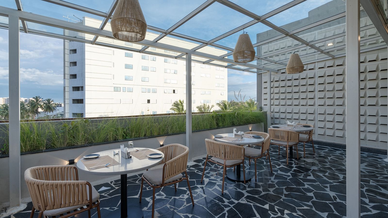 roof top restro 4