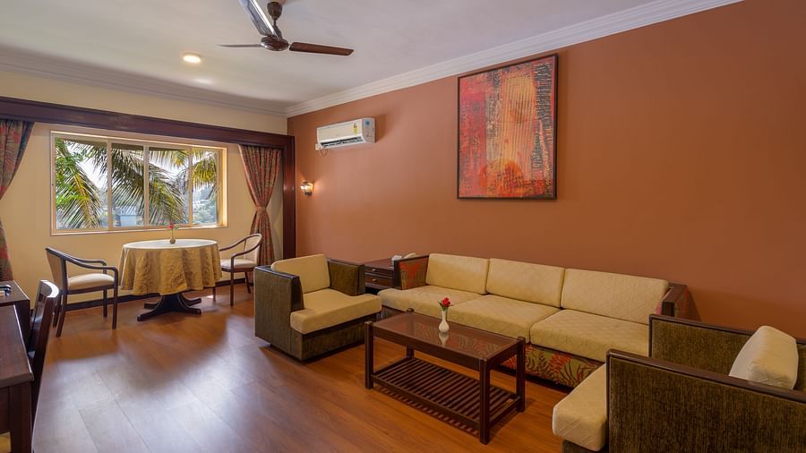 Executive River View Suite 1