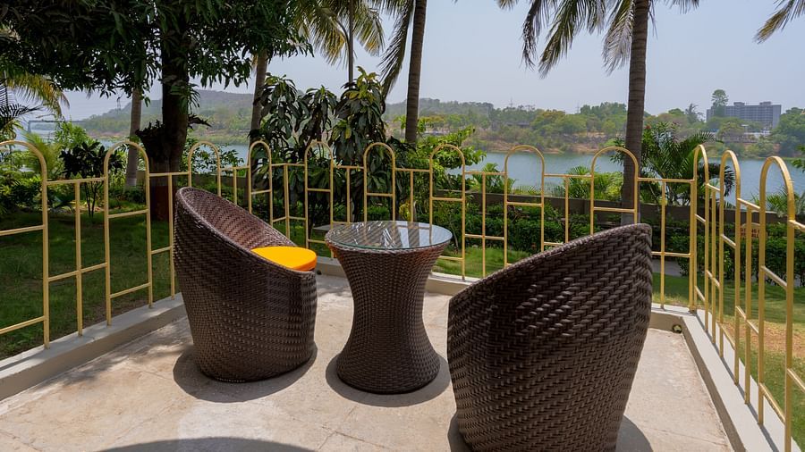 Executive River View With Balcony 4