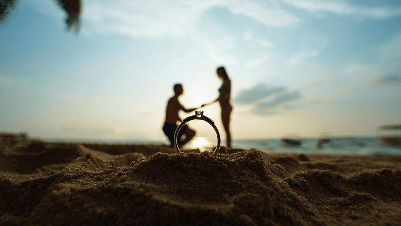 silhouette of a beach proposal in goa