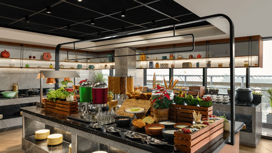Food and Beverage Outlet (2)