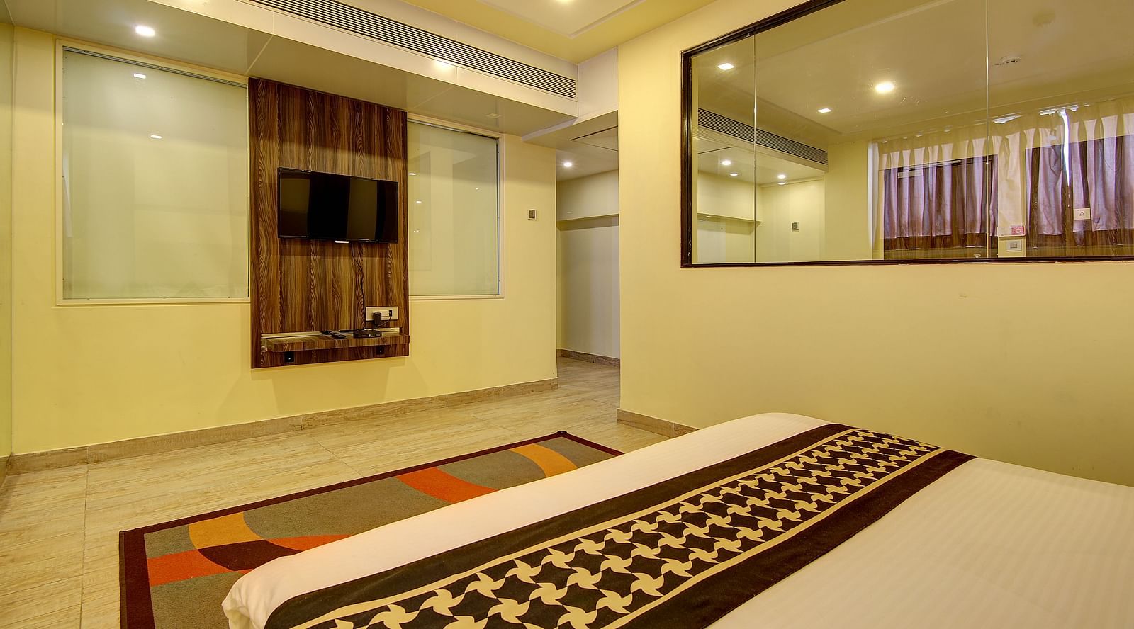 Suite 12
