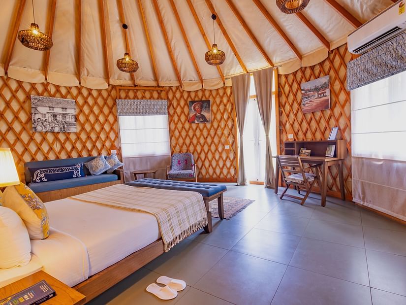 LM Yurt Interior1