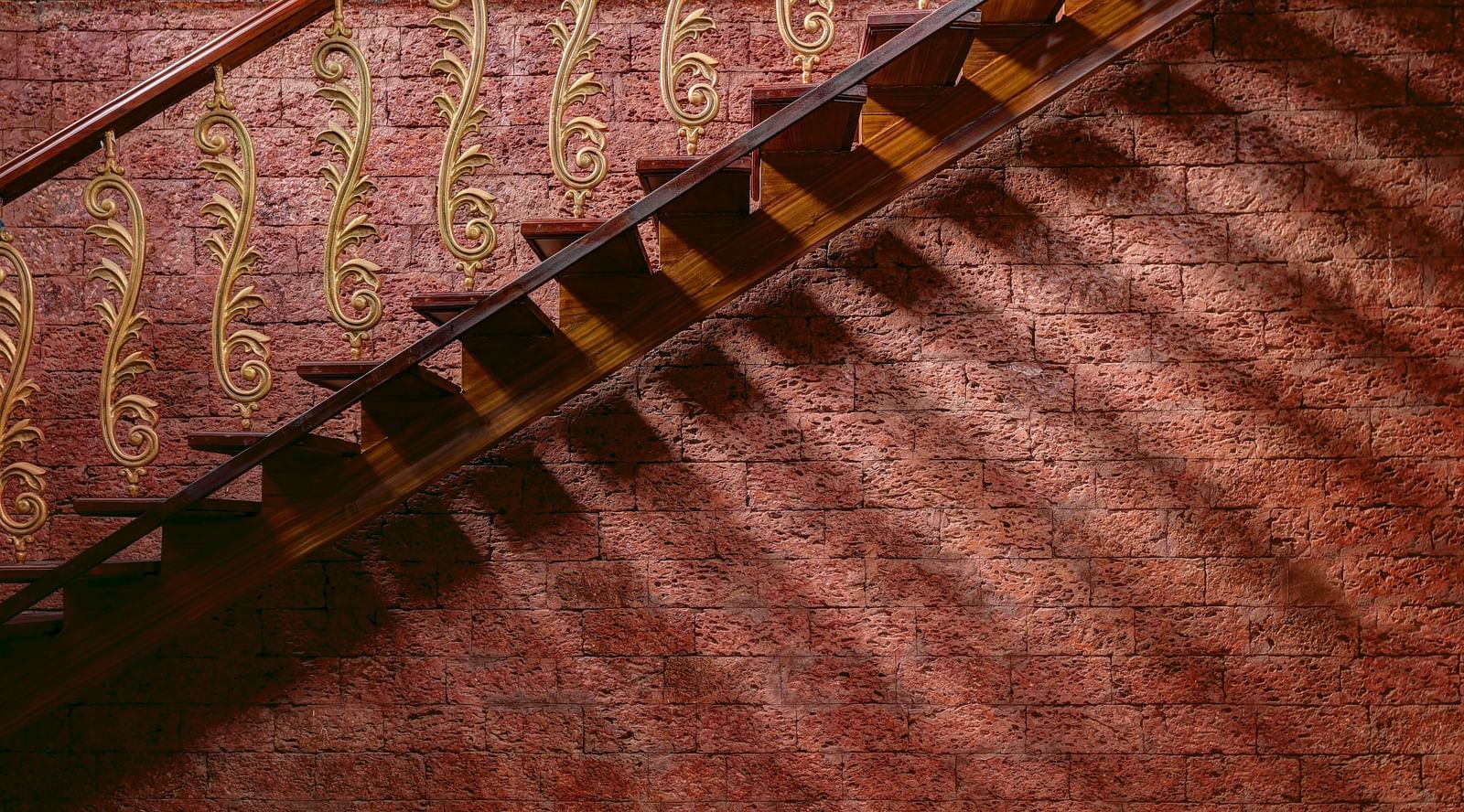 an image of a flight of stairs 