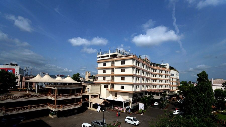 Facade at Hotel Daspalla Vishakapatnam