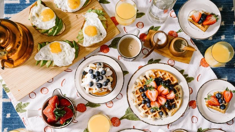 An overhead shot of the breakfast buffet - Stone Wood Riverfront Resort, Siolim