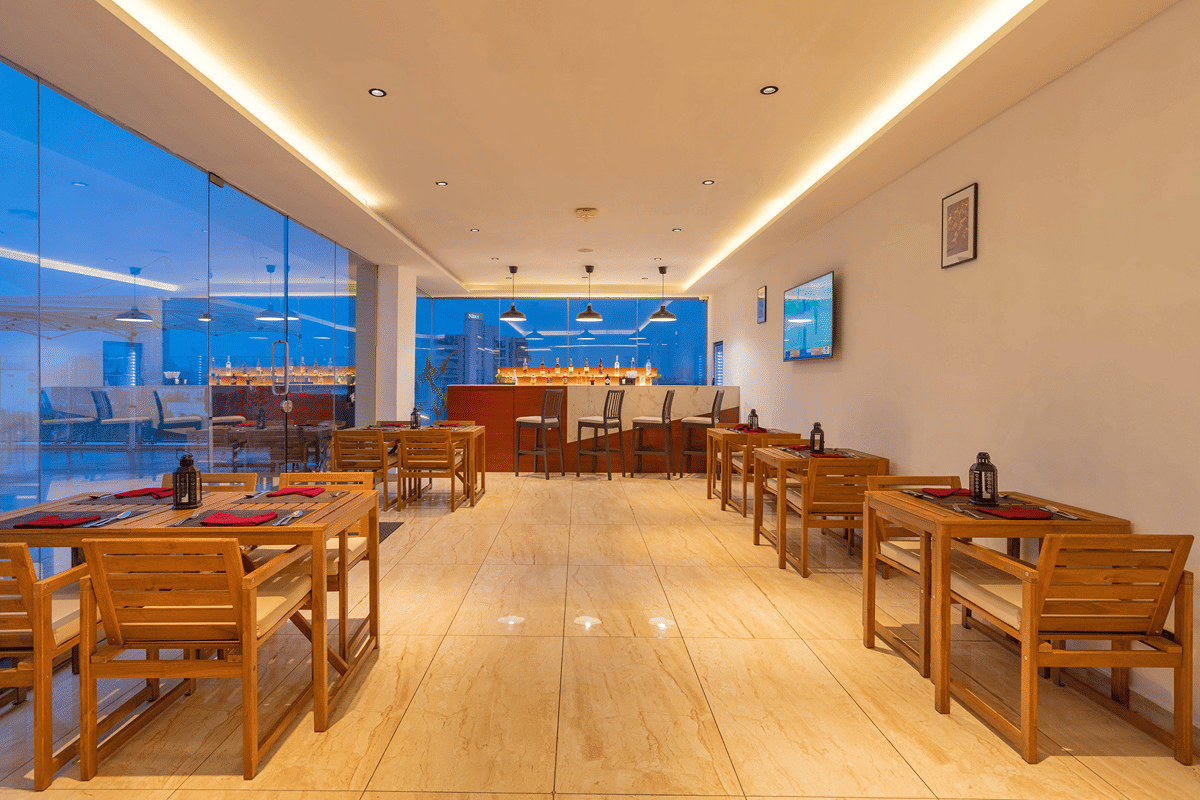 The Grills rooftop bar at VIVIDUS Hotel – Race Course