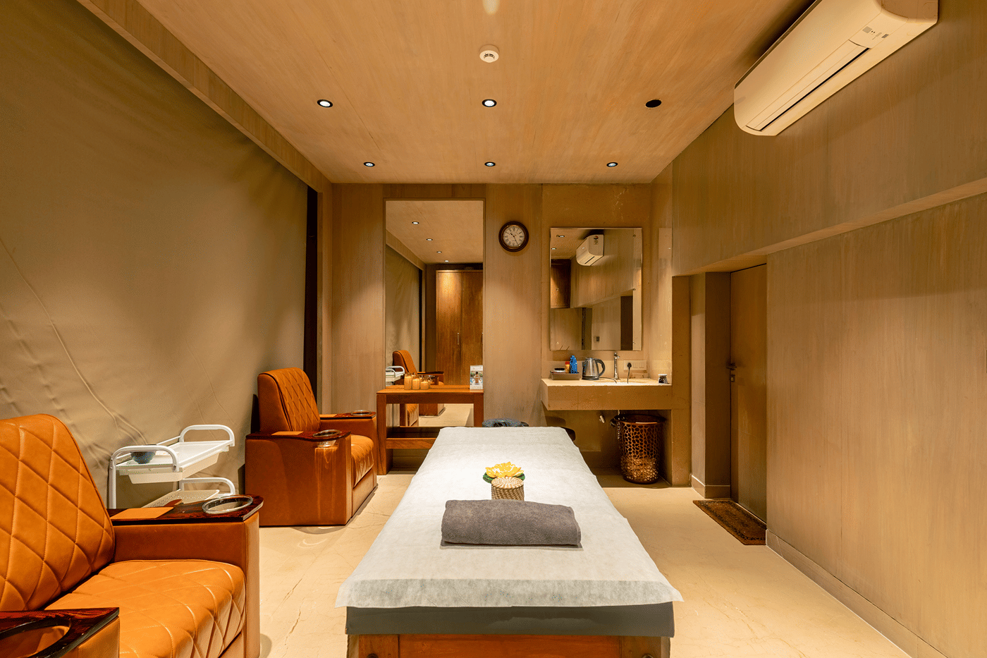 Spa lounge