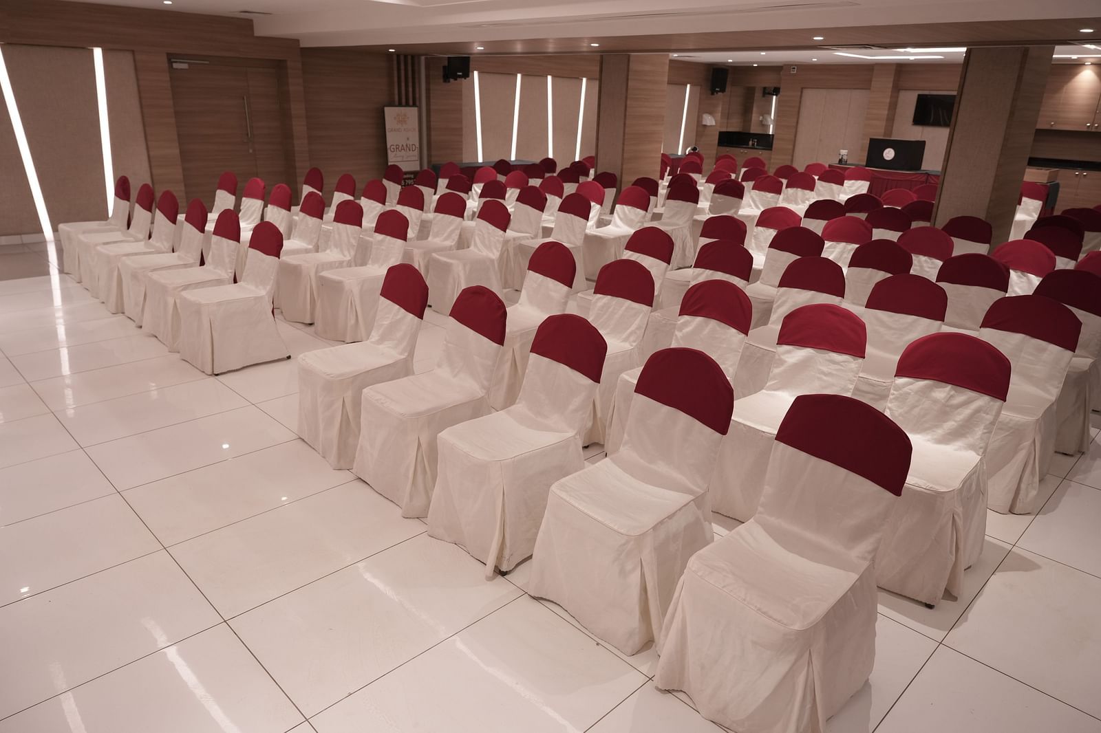Twilight hall (Banquet hall)(11)
