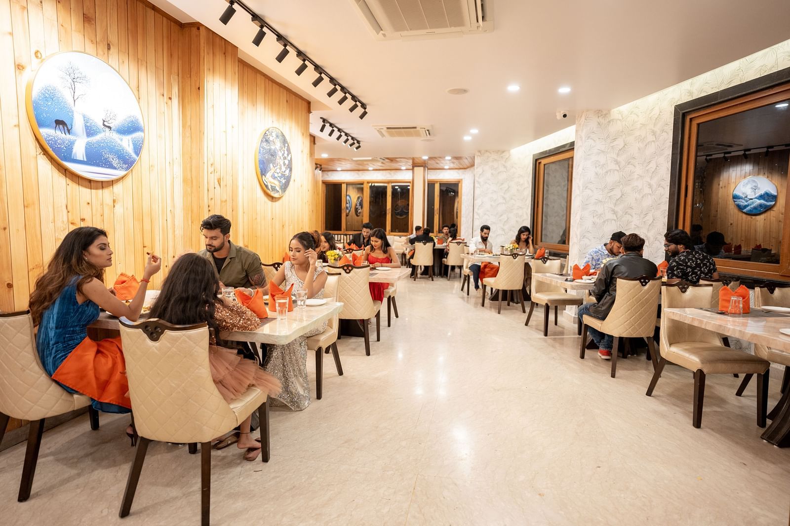 Grand Dining