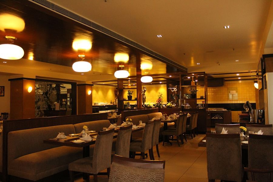 interior of bengaluru restaurant at la classic, hosur road