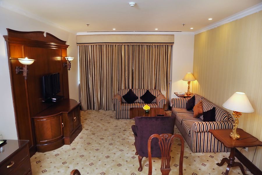 Business Suite, The Bristol Hotel Gurgaon, 5-star Hotel In Gurgaon 7752