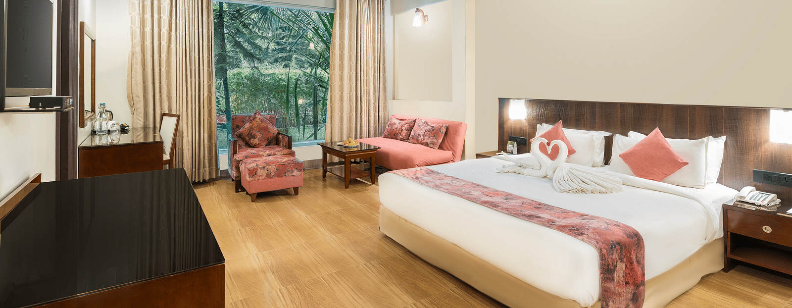 LUXURY ROOM