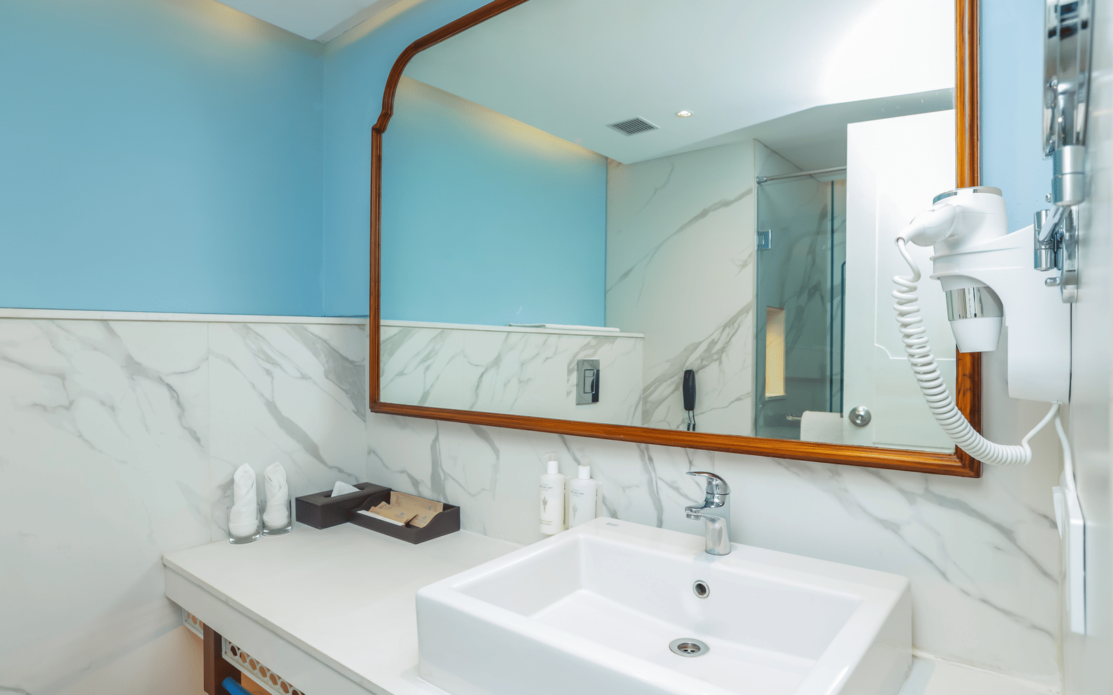 Bathroom 2 - Copy