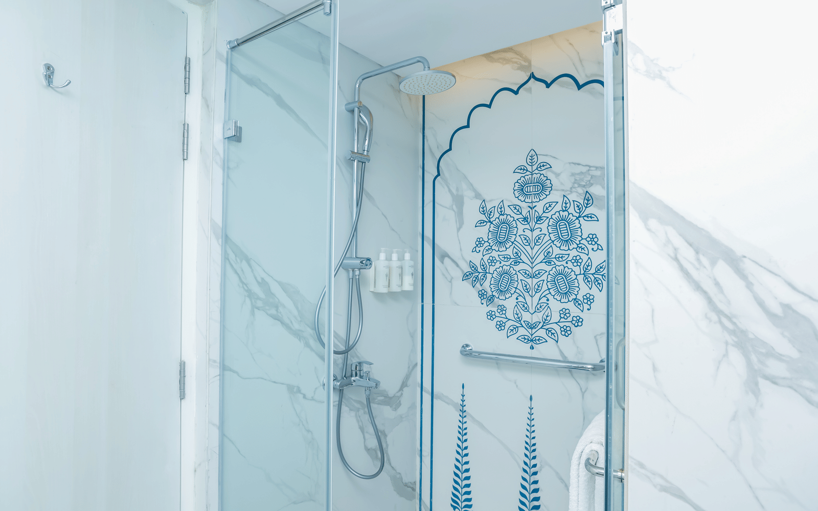 Bathroom 4 - Copy