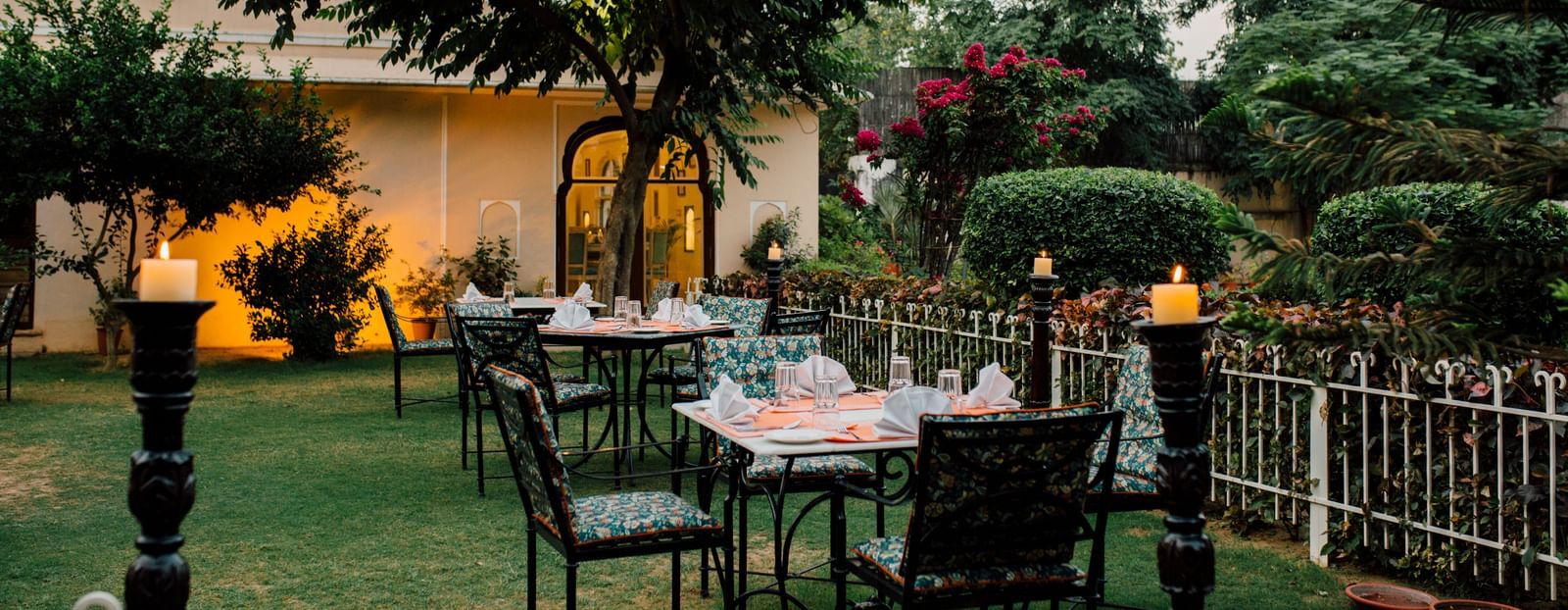 Outdoor Dining 1