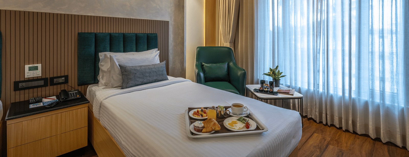 Executive Twin Room 02 copy