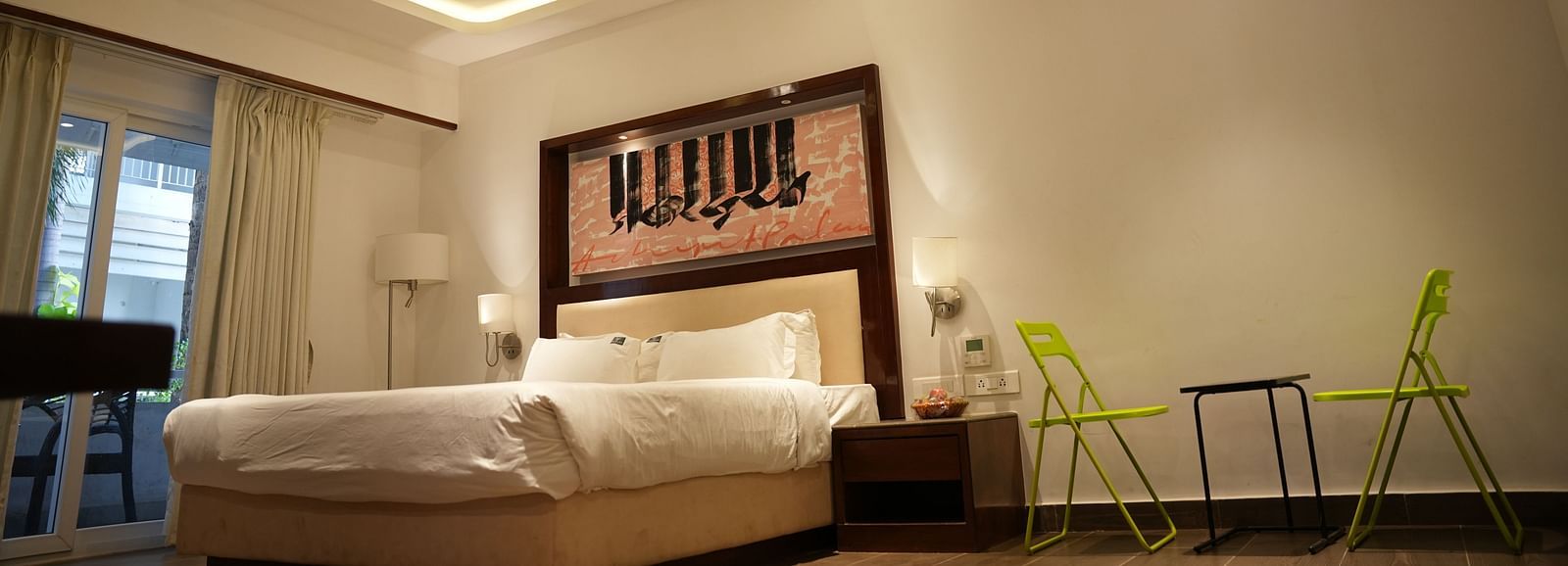 Deluxe Room Images 4