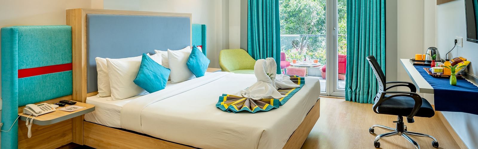 An image of a huge bedroom for two | Inde Hotel Golf Course Extension