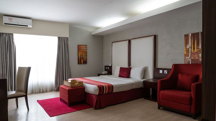 SUPERIOR ROOM