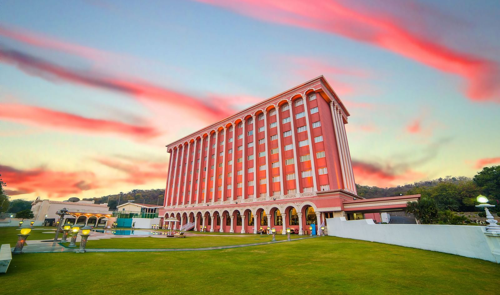 Best 4 star hotel in hyderabad - Sitara luxury hotel Ramoji film city