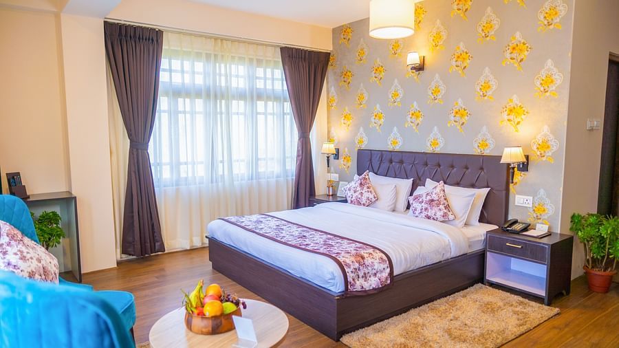 Dream Villa Retreat, The elegant interiors of the Premium Rooms in our hotel
