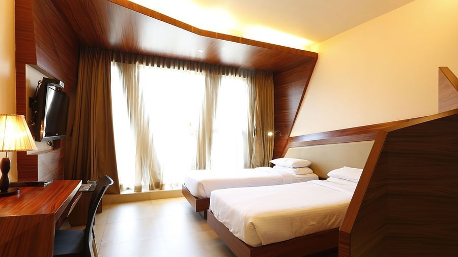 Deluxe Rooms in Hotel, Hotel Dragon Fly Andheri Mumbai