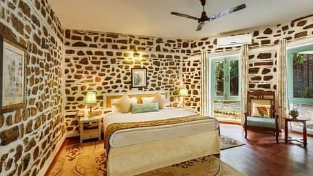 Bed room-The Bungalows Lake Side Naukuchiatal