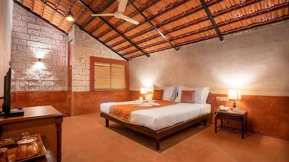 Rooms- 3