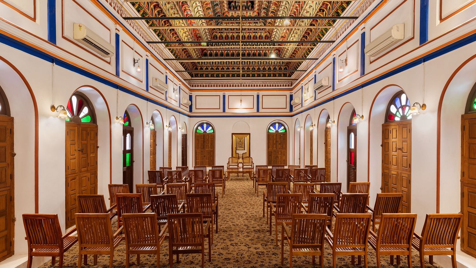 Seating arrangement in Darbar Hall at Chidambara Vilas