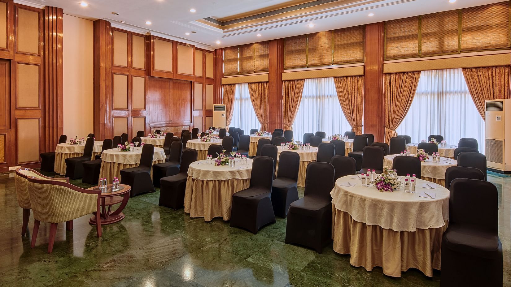 Banquet 1 1
