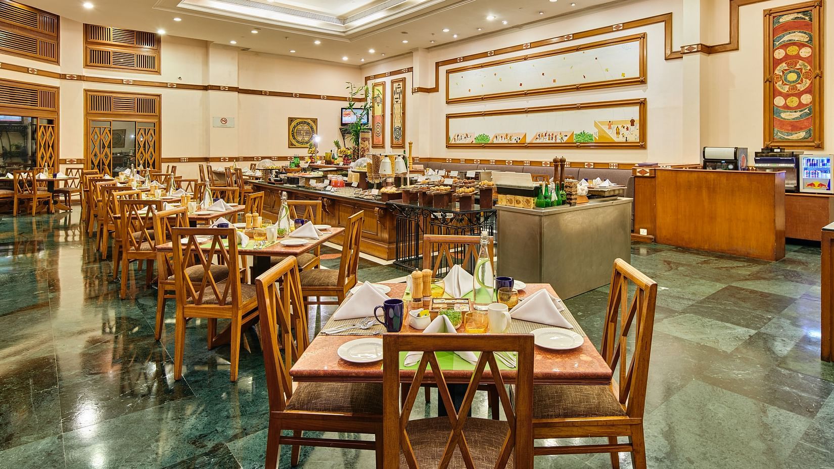 Restaurants at 5 star hotel in Ahmedabad - Jacaranda 