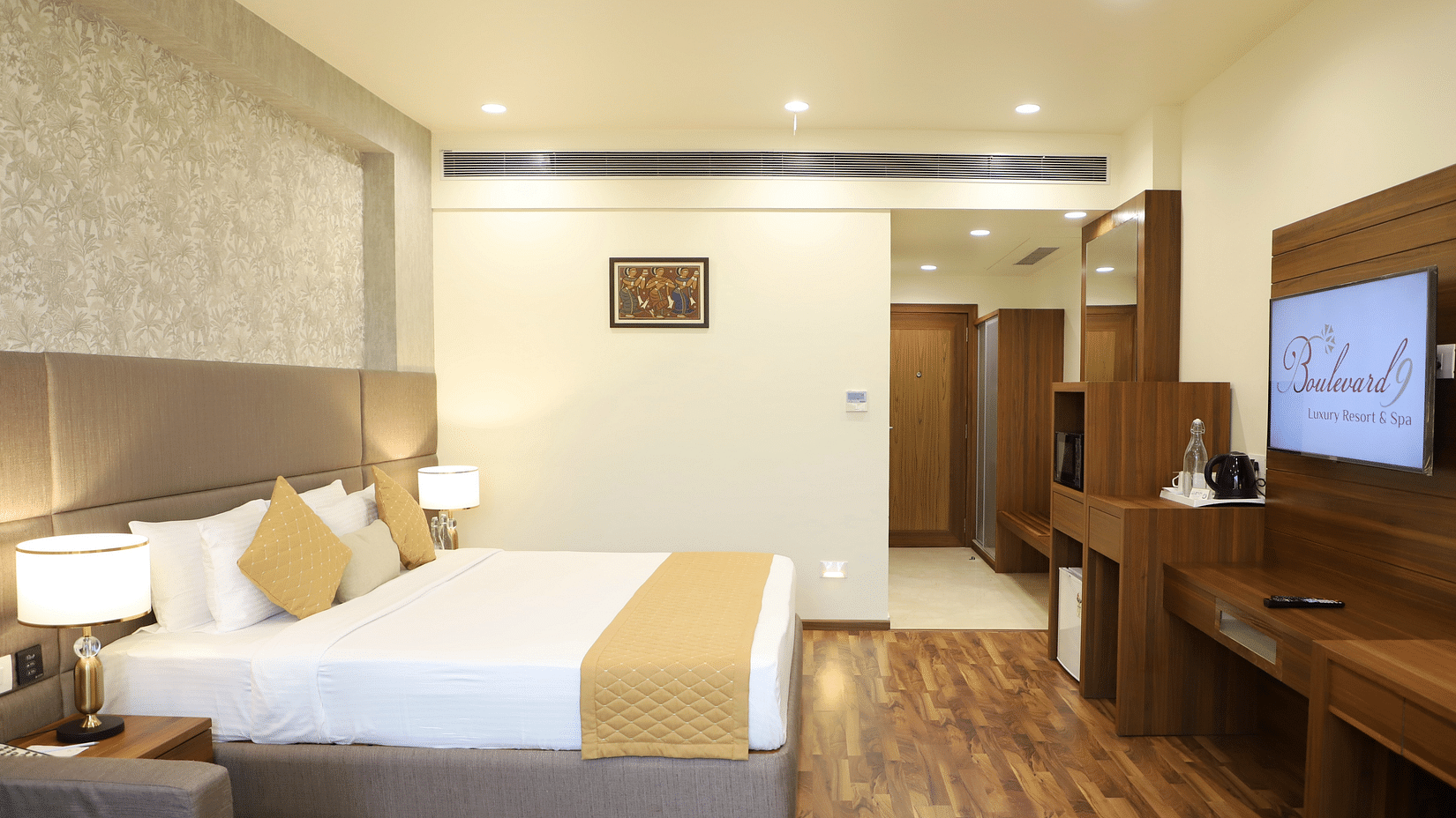 JUNIOR SUITE 2- Boulevard9 Luxury Resort Spa