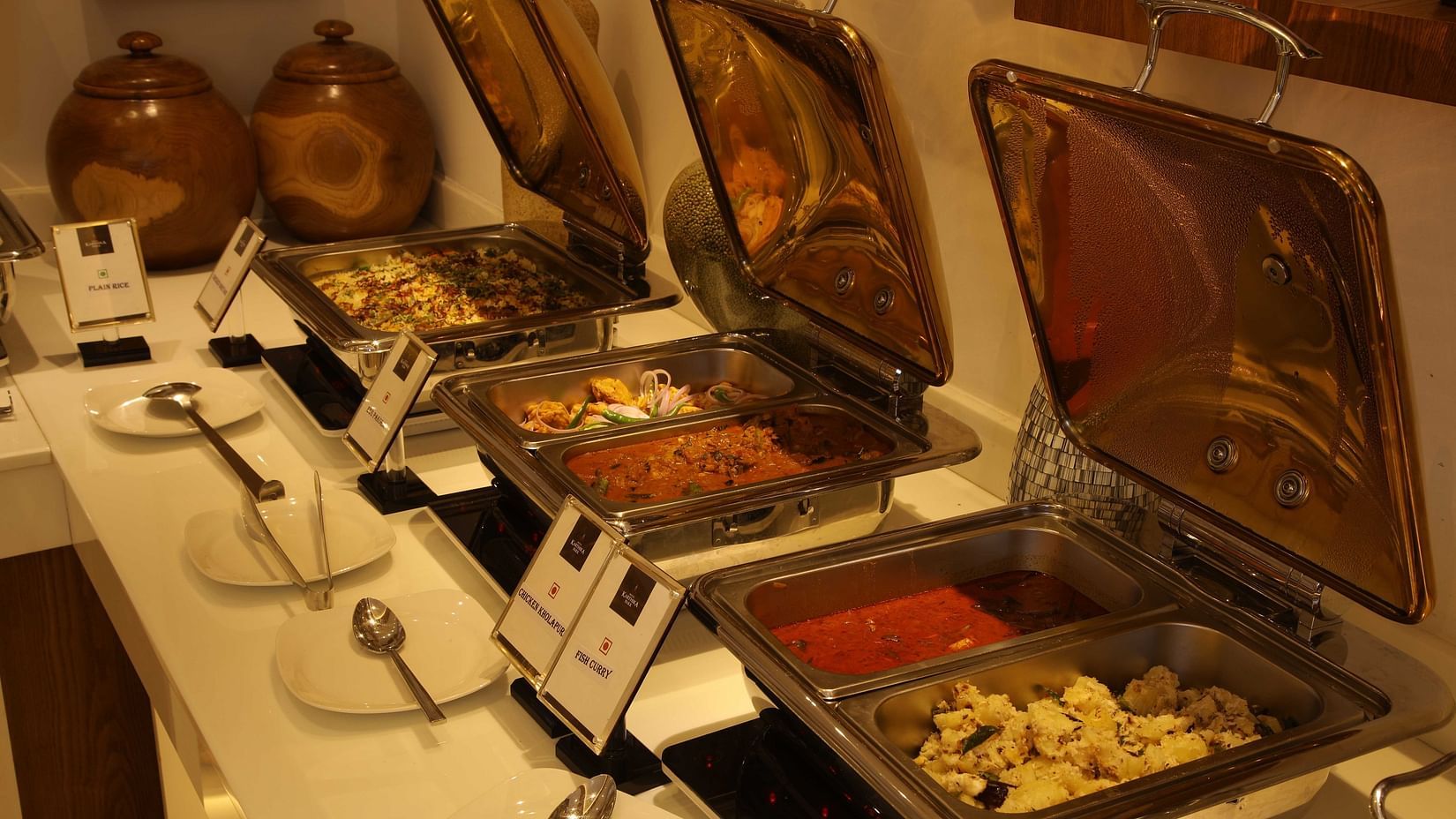 Restaurants in Trivandrum, Hotels in Trivandrum, Misty Moon Restaurant