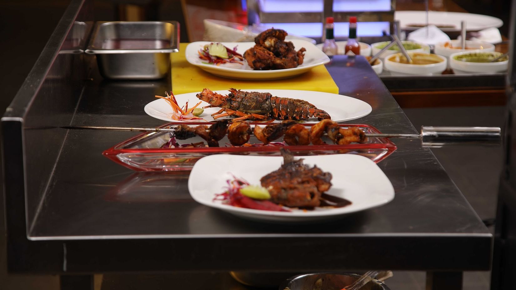 Places to eat in Trivandrum, Misty Moon Restaurant, Hotel Karthika Park