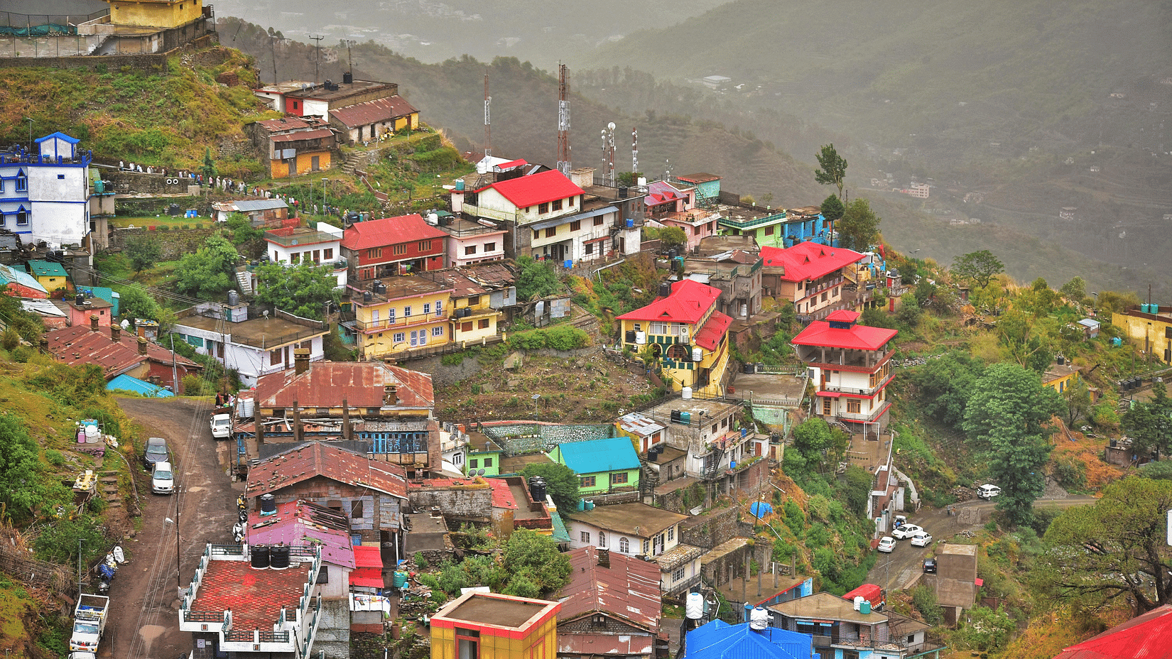 buildings along a hillside in shimla