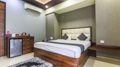 Premium King interior