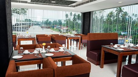 Hotel Abaam, Kochi Cochin 017 Coffee shop