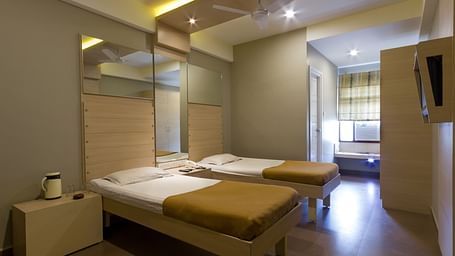 Sandhya Residency Bangalore room comfort Deluxe ac 4 sandhya residency hotel bangalore