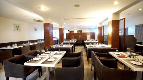 Dharani Non Veg Restaurant at Hotel Geetha Regency in Guntur 2