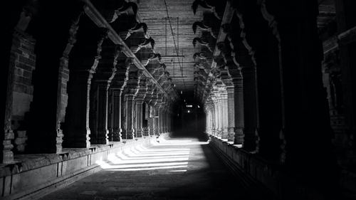 pexels-pavan-maruvada-189215 1