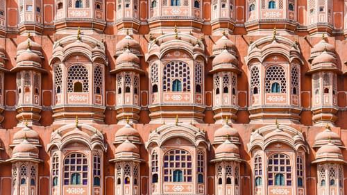 close up shot of Hawa mahal 