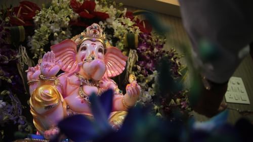 ganesha idol at a temple in mumbai