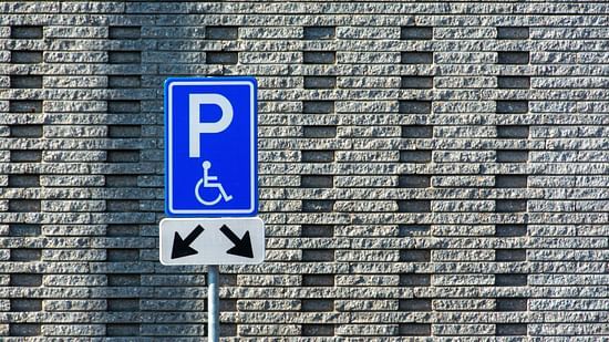 A signboard of a parking space.