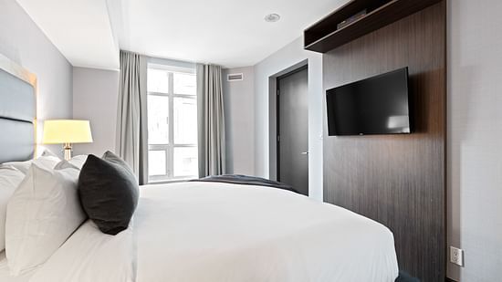 hotel room bed 3