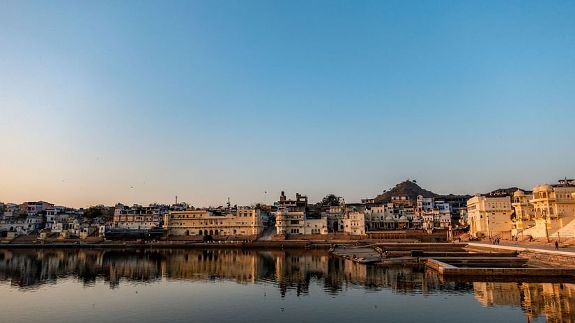 pushkar-lake-sacred-lake-rajasthan-india